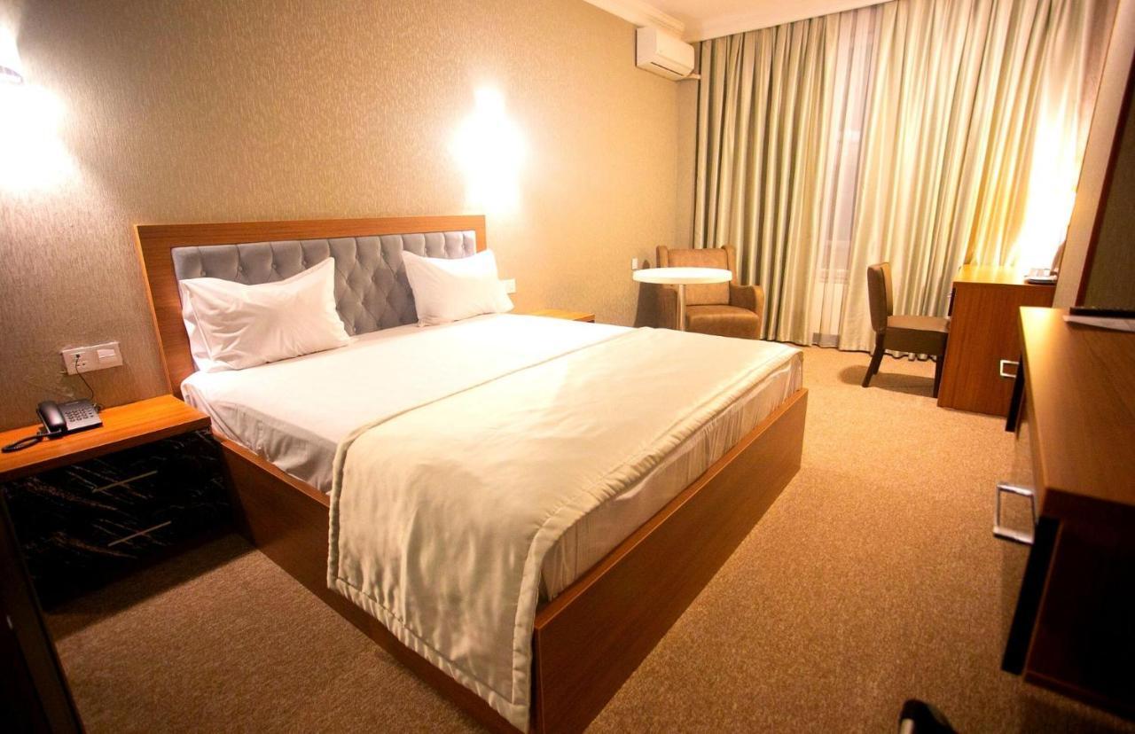 Royal Sapphire Hotel Баку Екстериор снимка